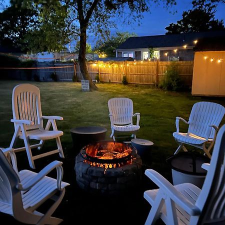 A Cozy Cape House Steps To Restaurants & Beaches ~1.4 Miles Down Scenic Roads Yarmouth Port Exterior foto