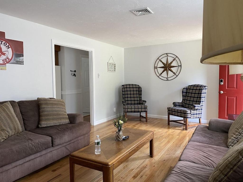 A Cozy Cape House Steps To Restaurants & Beaches ~1.4 Miles Down Scenic Roads Yarmouth Port Exterior foto