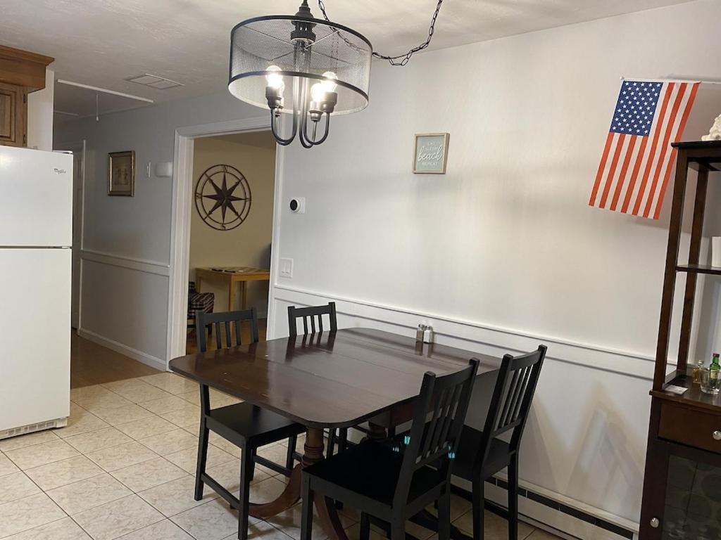 A Cozy Cape House Steps To Restaurants & Beaches ~1.4 Miles Down Scenic Roads Yarmouth Port Exterior foto
