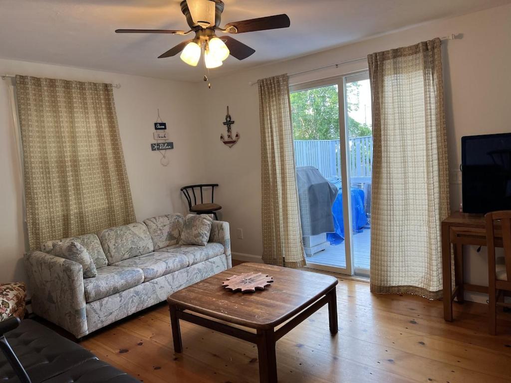 A Cozy Cape House Steps To Restaurants & Beaches ~1.4 Miles Down Scenic Roads Yarmouth Port Exterior foto
